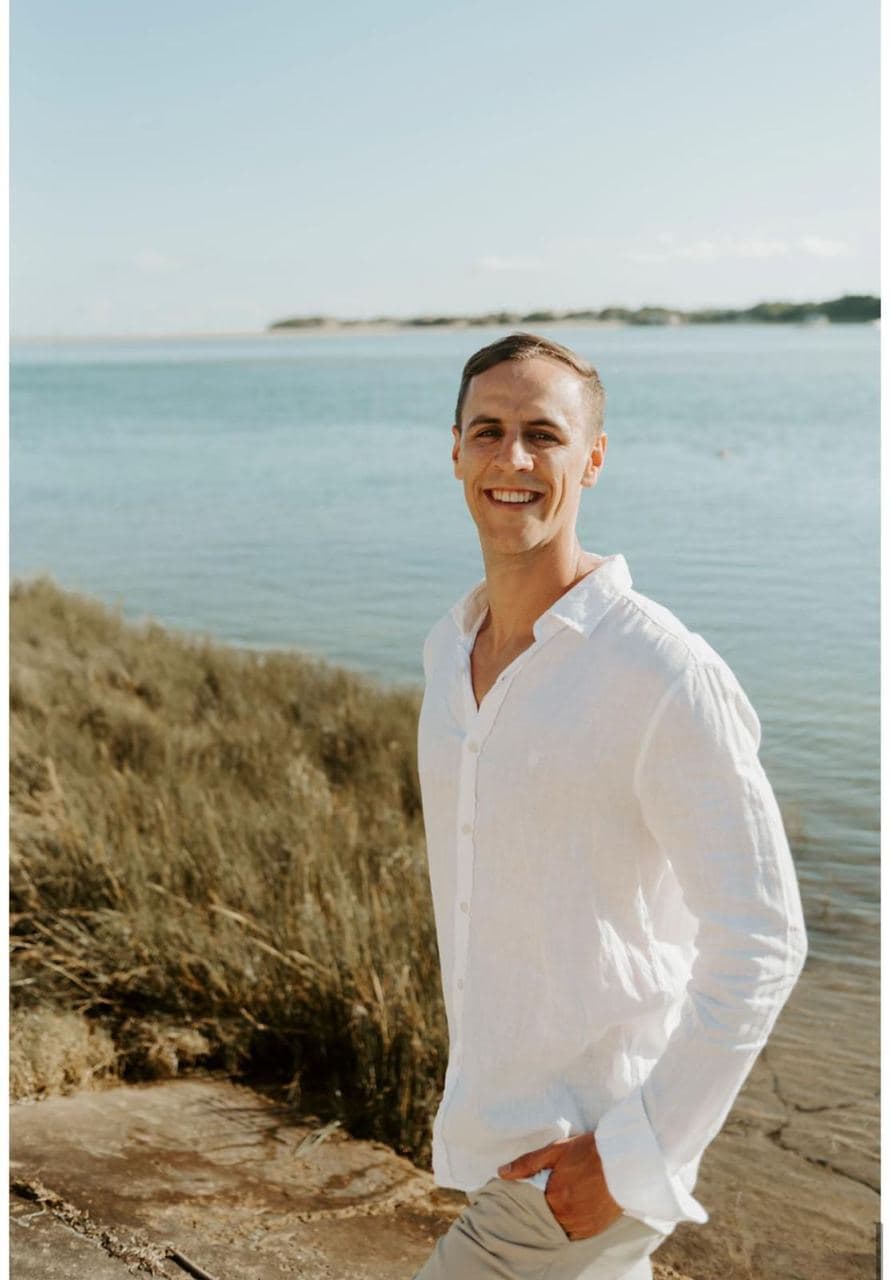 Jonathan van der Merwe, CFA